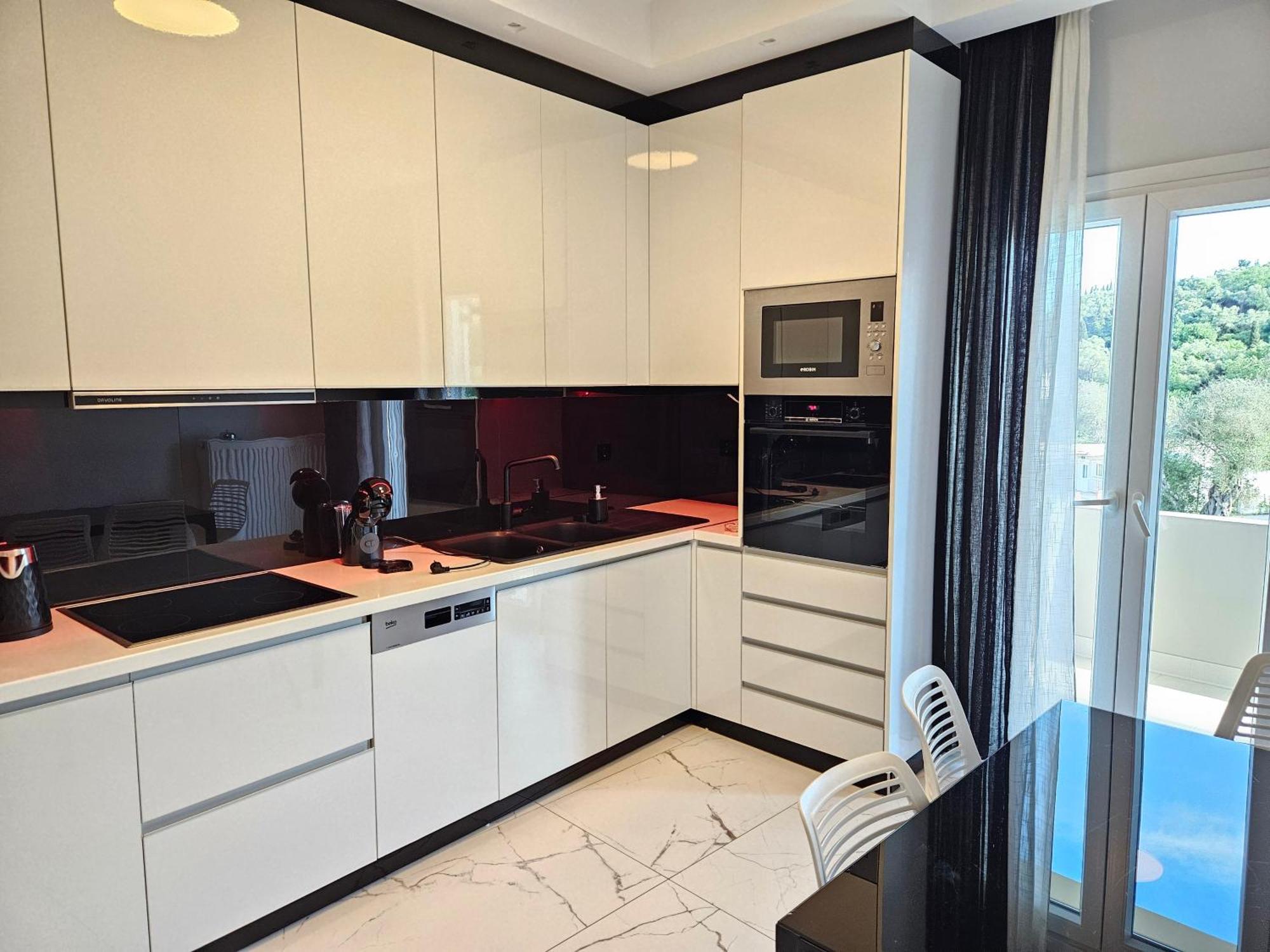 Grey Luxury House Apartment Ипсос Екстериор снимка