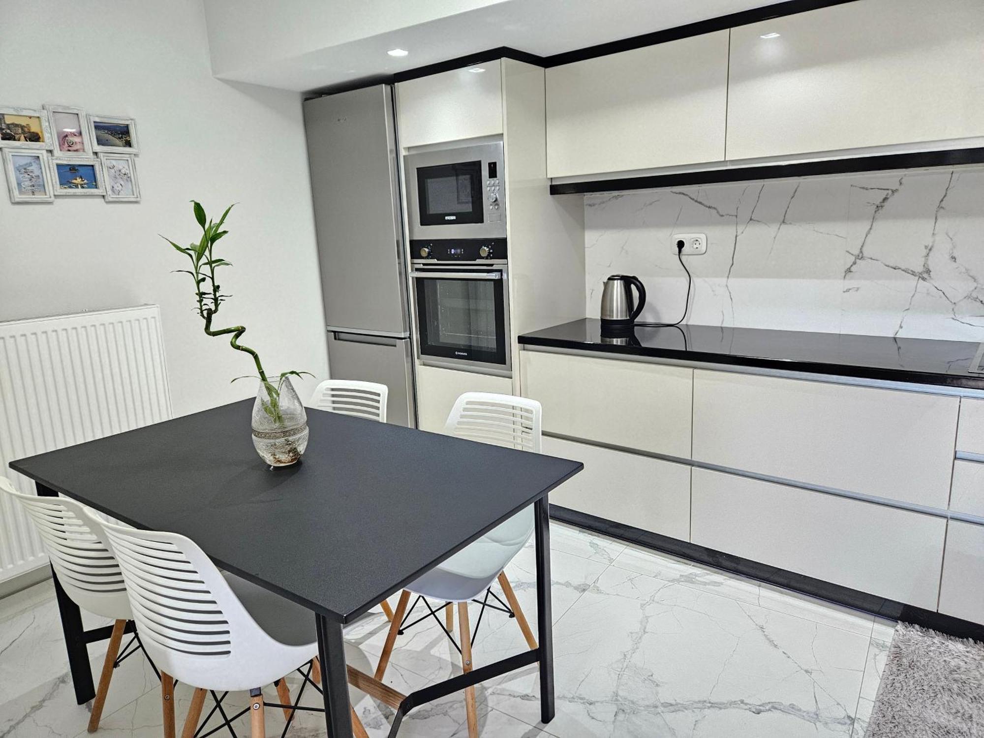 Grey Luxury House Apartment Ипсос Екстериор снимка