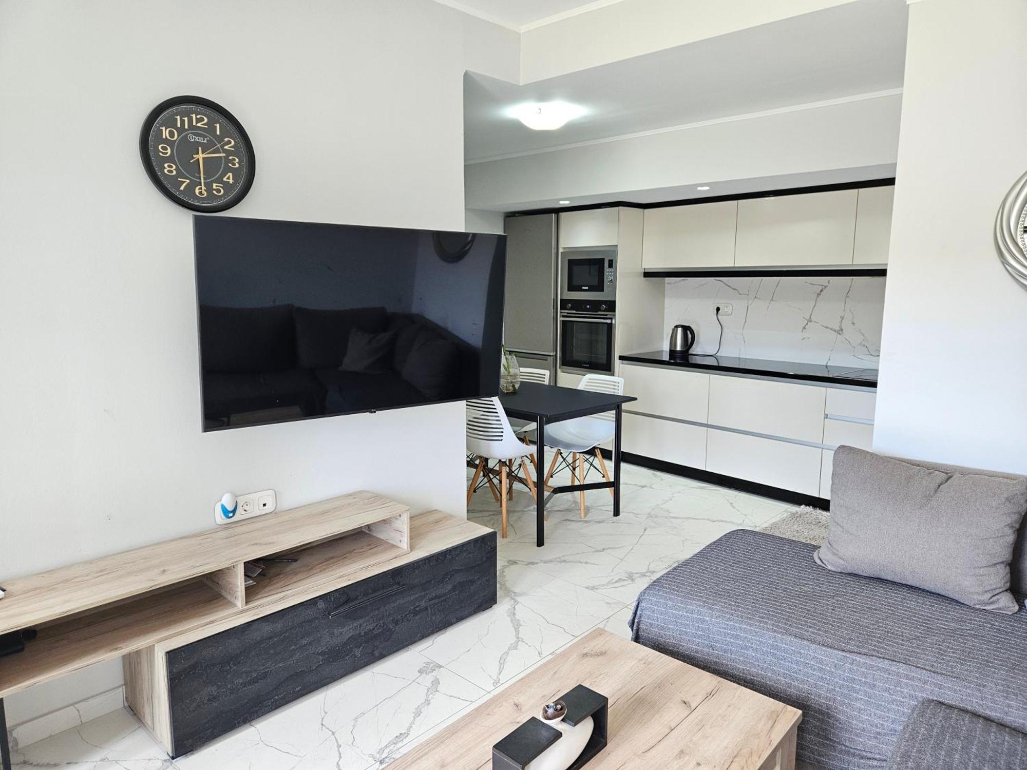 Grey Luxury House Apartment Ипсос Екстериор снимка