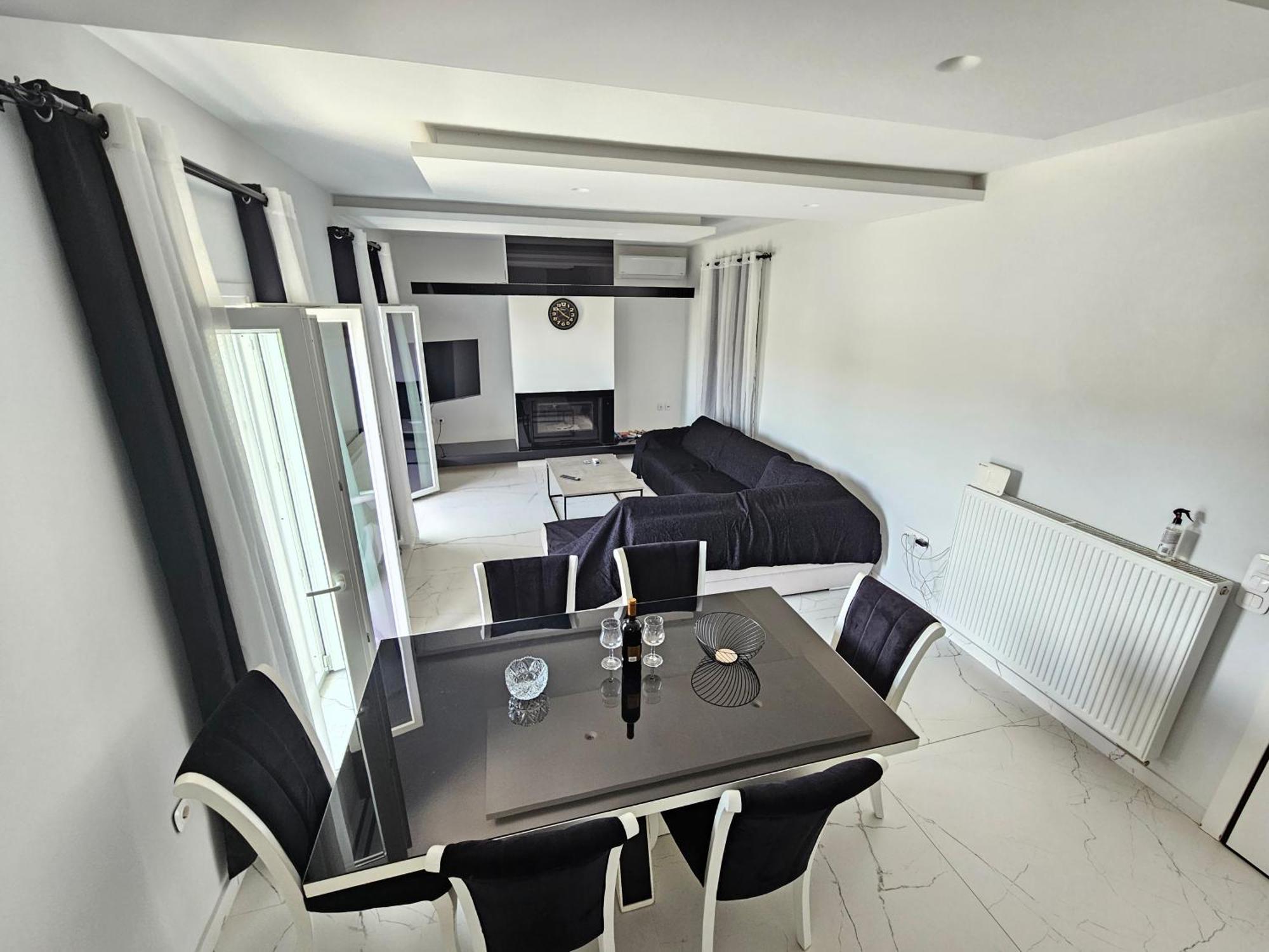 Grey Luxury House Apartment Ипсос Екстериор снимка