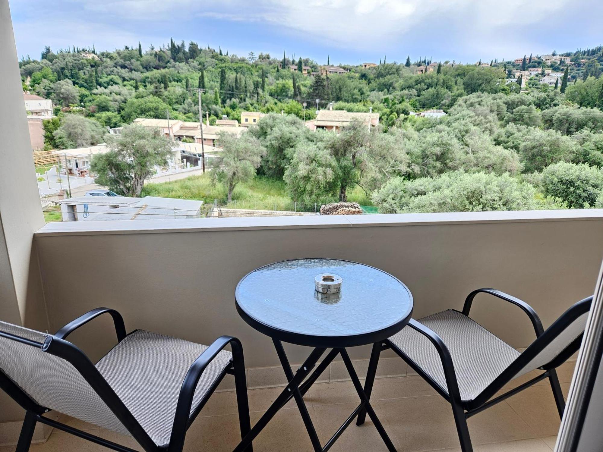 Grey Luxury House Apartment Ипсос Екстериор снимка