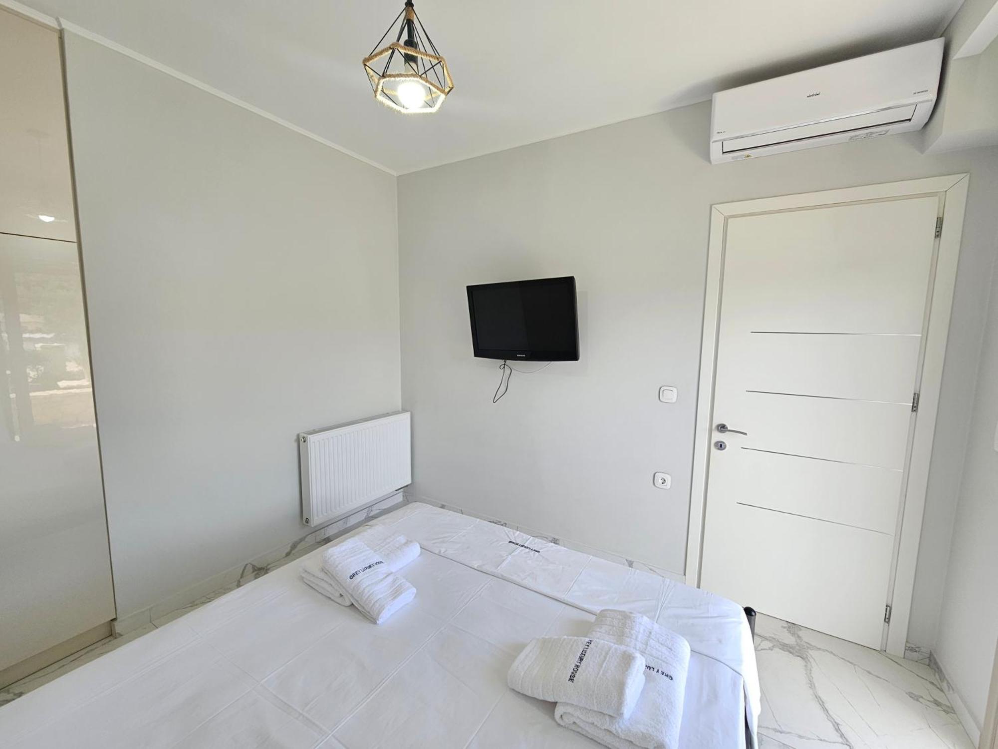 Grey Luxury House Apartment Ипсос Екстериор снимка